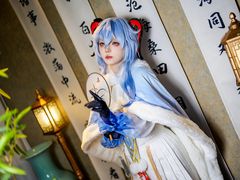 -米游妙妙屋cosplay换装自拍摄影体验馆