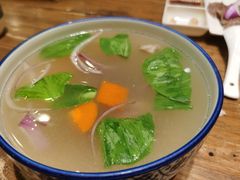 羊肉汤-清真·玛丽亚新疆菜主题餐厅(浙江中路店)