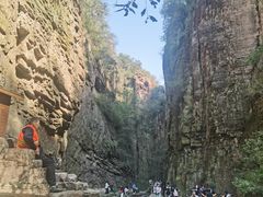 -龙潭大峡谷
