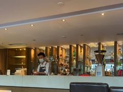 -广州中心皇冠假日酒店·汇点大堂吧