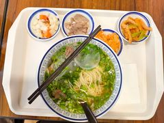 -陇兴楼兰州拉面(西安咸阳国际机场店)