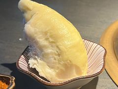 -铭牛烧肉·和牛海鲜自助(高新月牙湖店)