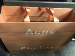 -Acne Studios(芮欧百货店)