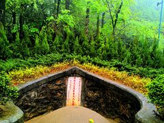 -滴水洞景区