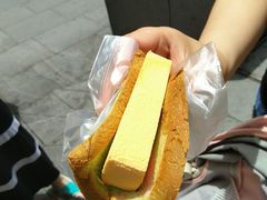 -詹爷爷乌节路街头冰淇淋