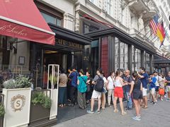 门面-Cafe Sacher(WIEN)