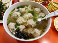 -石门侯·石门馄饨侯(革新北街店)