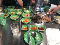 -欧巴炭烤肉오빠숯불구이(南京东路店)