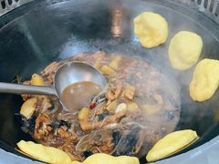 小鸡炖蘑菇-炮爷东北铁锅炖(棠安路店)