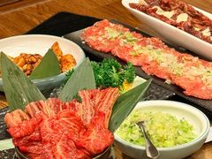 -炼火烤肉店