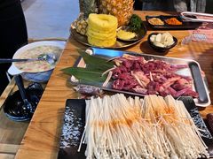 -合易泓烤肉·海肠捞饭(火车站店)