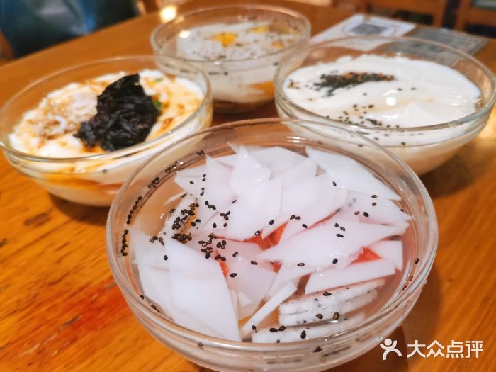 五马街老锅贴(南塘店)-鲜果杏仁腐-菜-鲜果杏仁腐图片-温州美食-大众