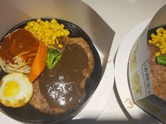 -汤姆家的牛排意面披萨(新城市广场店)