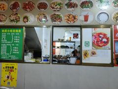 -余庆小吃(小吃一条街店)
