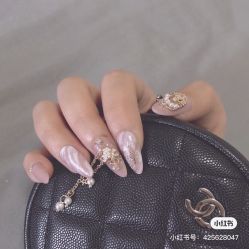 -Pink You美甲洗眉纹绣定制中心