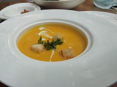 南瓜汤-Golden Lily河内巴黎法越料理餐厅(建国西路店)