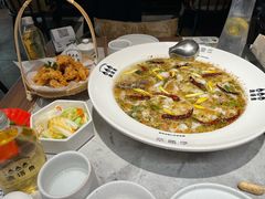 -渔语鱼新川菜Bistro(万象天地店)
