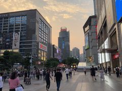 -观音桥步行街