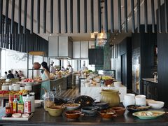 自助取餐区-瑰丽酒店·海吧·天际下午茶·现场DJ·天台酒吧