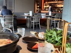 -罗勒家·养生火锅· Bistro(大望路店)
