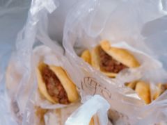 -闫家驴肉老店(华电一校店)