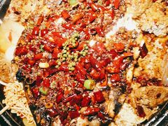 -吞鱼兽麻辣烤鱼(万达店)