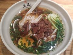 -湘人龙记老长沙米粉(鸟巢店)