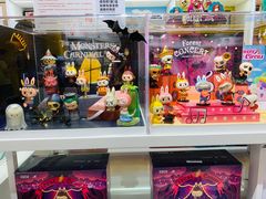-泡泡玛特POPMART(上海环球港店)