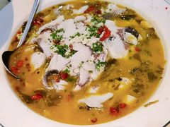 -魏铭鱼头捞饭(晋阳路店)