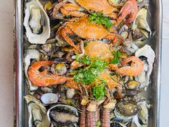 -老东镇啤酒屋海鲜加工·蒸汽海鲜·海鲜烧烤(台东店)