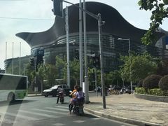 -上海跨国采购会展中心