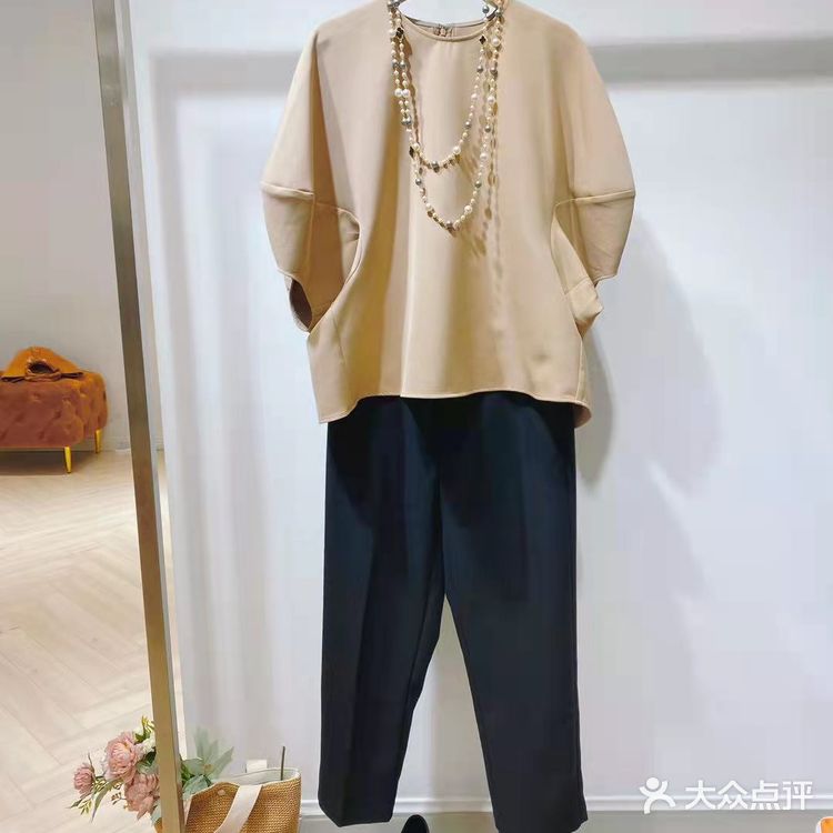 百元价位买日本万元款式 衣服都很有设计感 