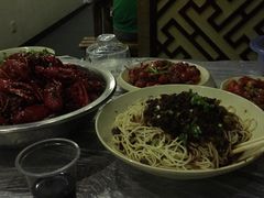 -巴厘龙虾·榜首油焖大虾(音乐学院·沿江酒馆店)