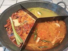 -巴卤社老火锅(财富店)