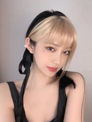 -变画·发型STUDIO