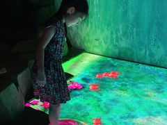 -蓝精灵乐园·世茂精灵之城主题乐园