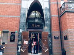 -钟书阁(松江泰晤士小镇店)