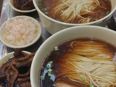 爆鳝焖肉面-伟记奥面馆(养育巷店)