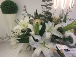 -咪咪比基尼脱毛专业店