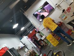 -三妹小龙虾·黄油蟹(华侨城总店)