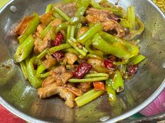 -哈尔滨饺子王·东北菜(鱼鳞浃路店)