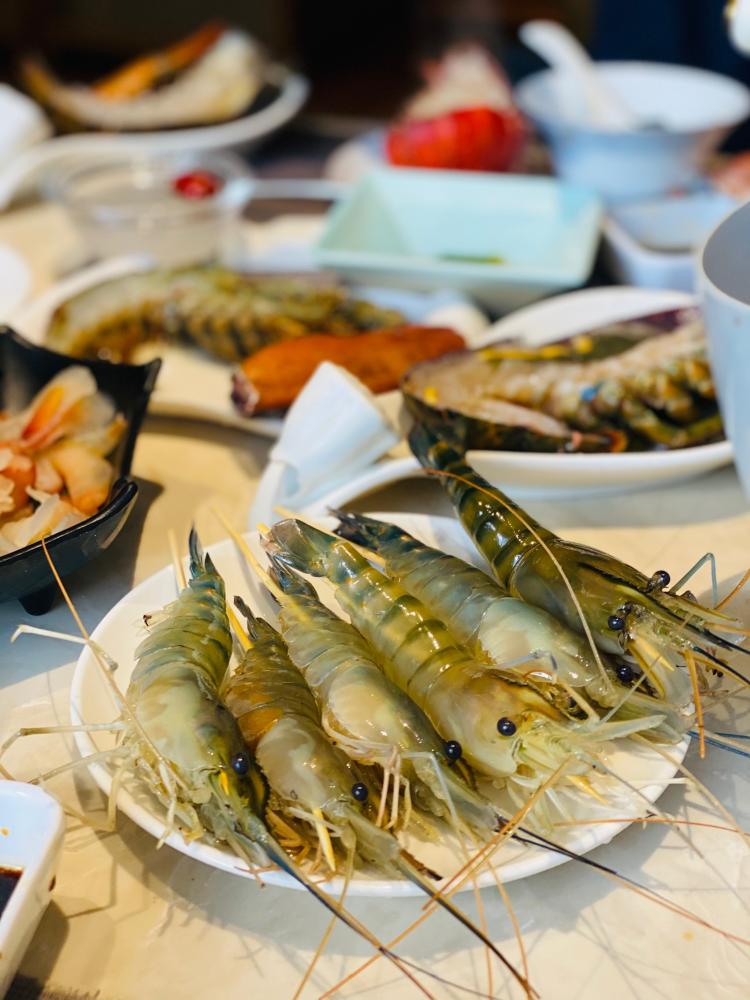 悦鼎汇海鲜姿造-"又来悦鼎会了哈哈哈~去过海鼎会,舒友老.