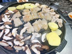 烤猪五花肉-海花锅盖烧烤店(怡馨家园店)