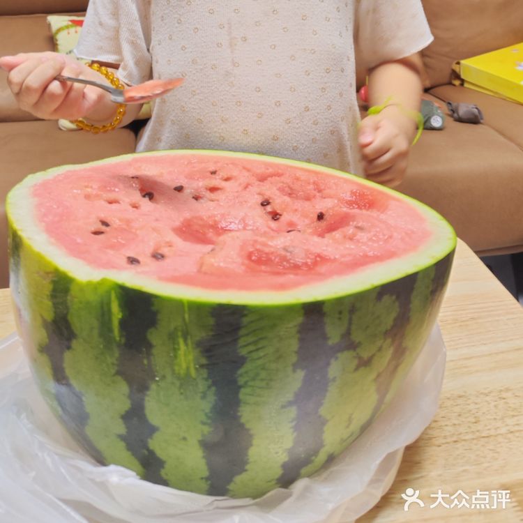 晚上不要吃西瓜🍉