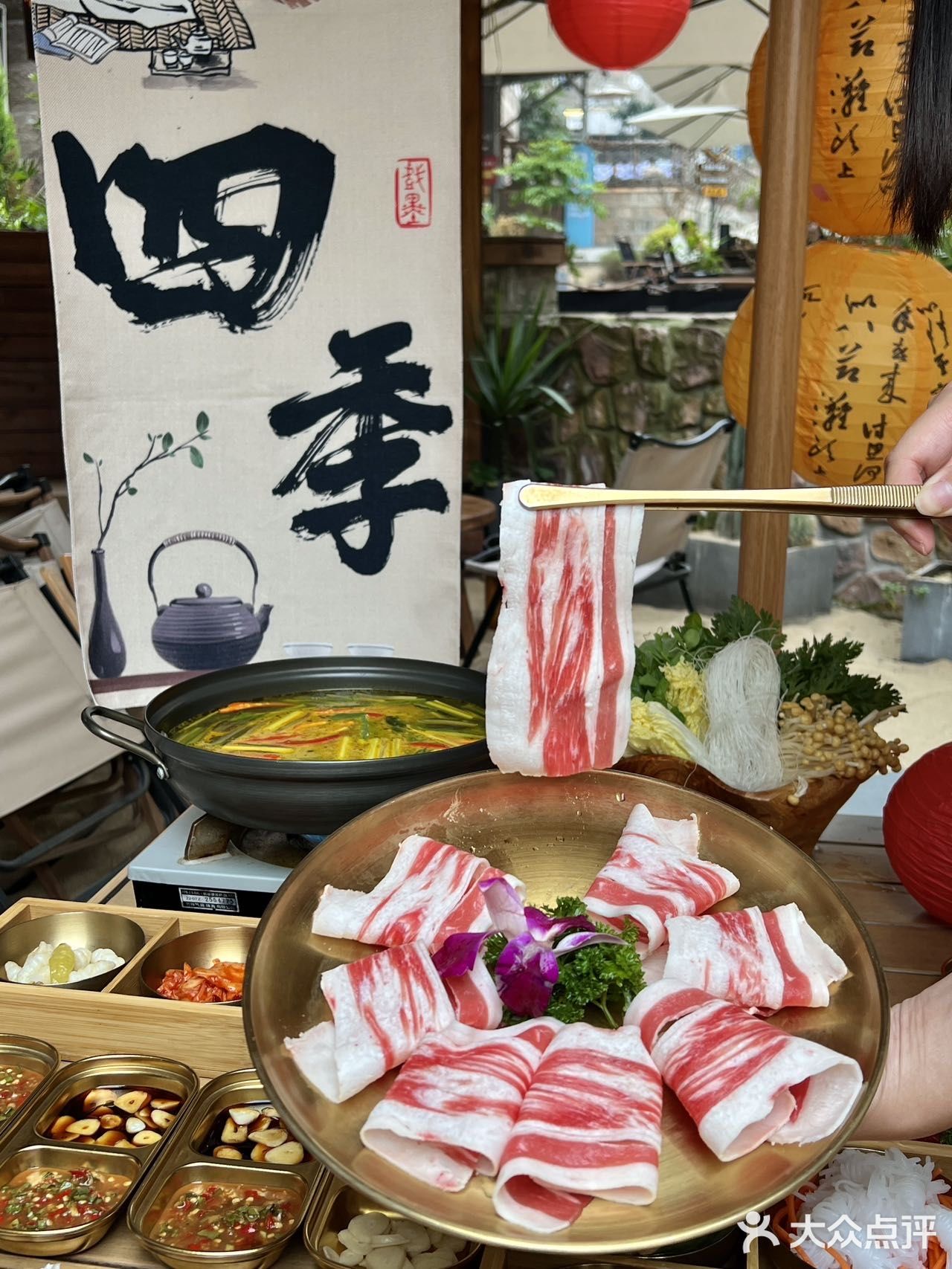 城市露营风⛺️下午茶➕烤肉！！氛围感直接拉满…