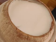 椰皇桃胶炖双皮奶-杏甜品(尖沙咀加拿分道店)