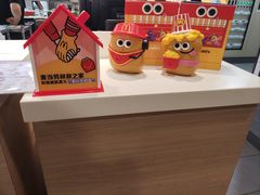 -麦当劳(轻轨曹杨路店)