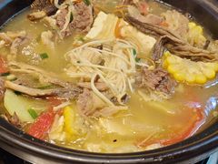 -乡土特色.冷锅鱼.牦牛肉汤锅