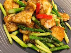 芦笋鳕鱼粒-维园悦谱·海派家常菜(乌鲁木齐南路店)