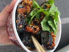 -黑色经典臭豆腐·湖南特产(步行街店)